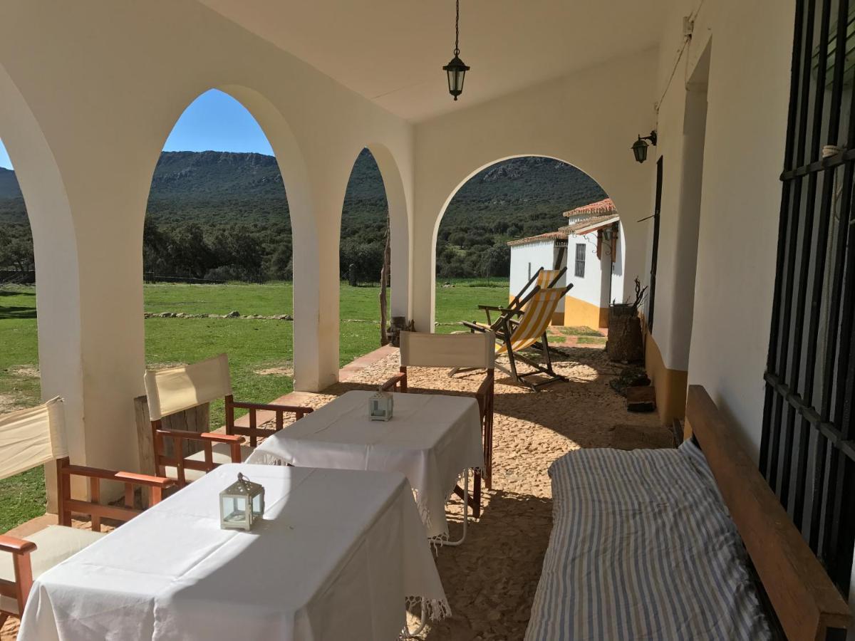 Casa Rural De La Finca Sierra Grande Hornachos 外观 照片