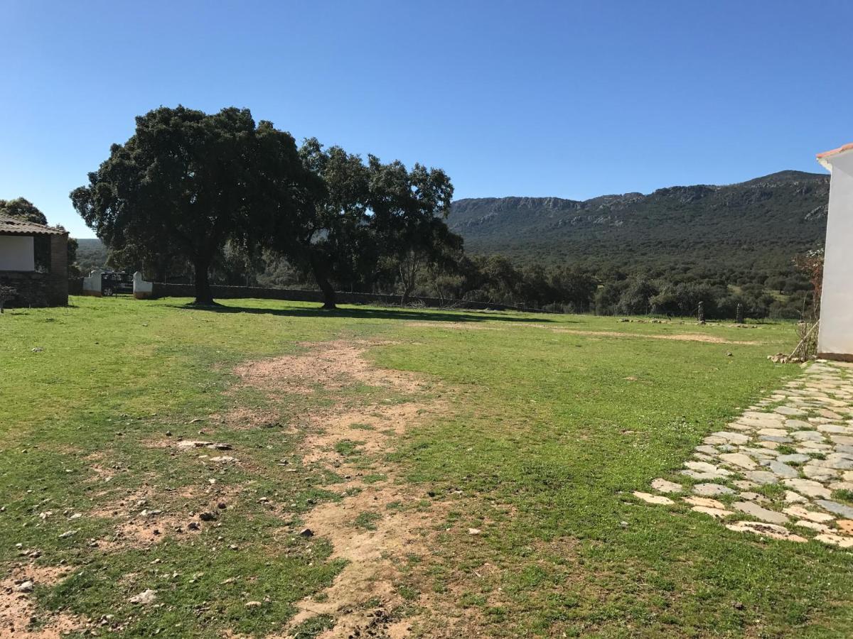 Casa Rural De La Finca Sierra Grande Hornachos 外观 照片